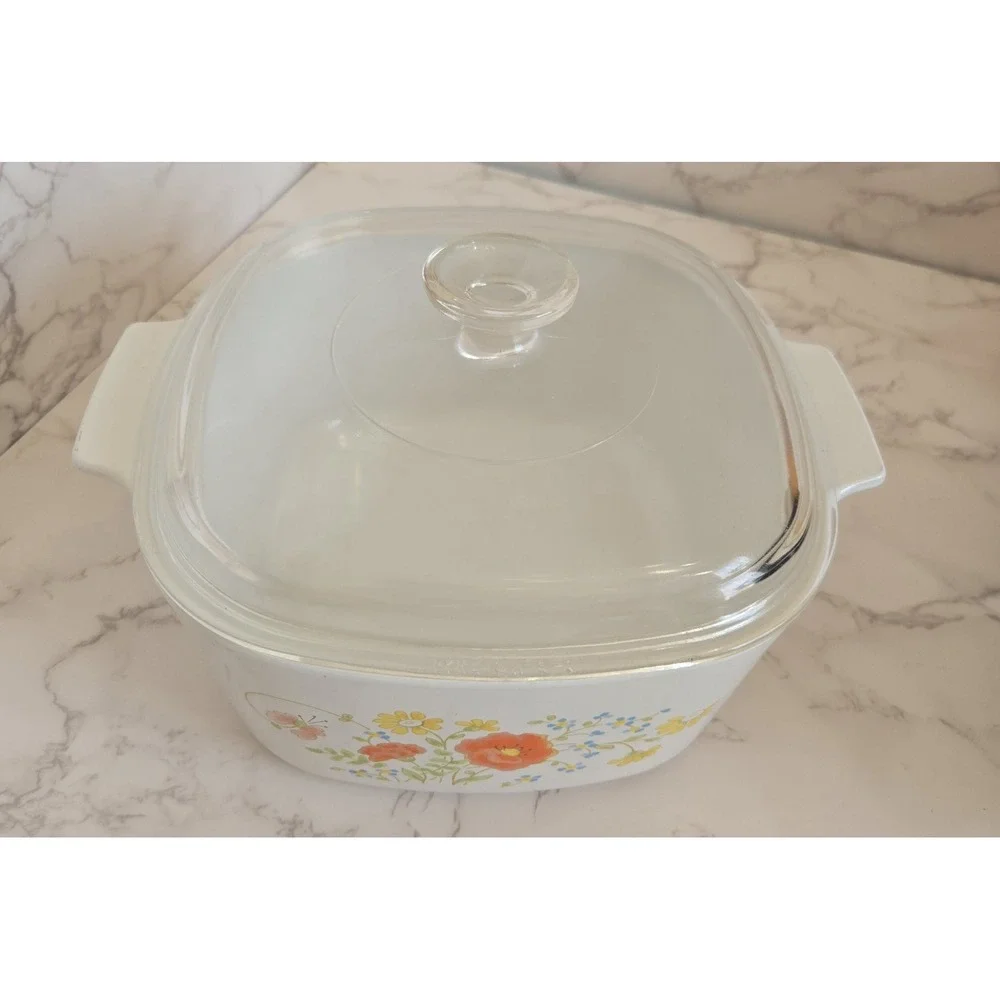 Vintage 3 Qt. Cassoral Collectable Corningware Dish With Lid Poppy Design‎